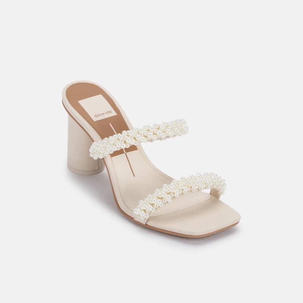 Noel dolce vita heels